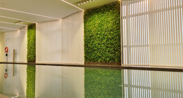 Plant Lights for Commercial Landscaping Projects